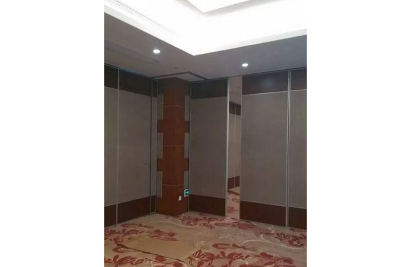 移動隔斷04